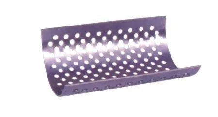Replaceable sizing screen inside a plastic granulator